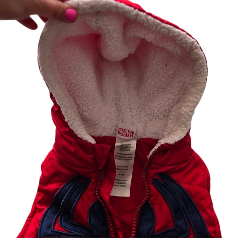 Marvel Red Spiderman Vest Size 2t - Picture 3 of 4